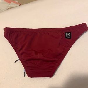 Maroon jolyn midl bottoms: small